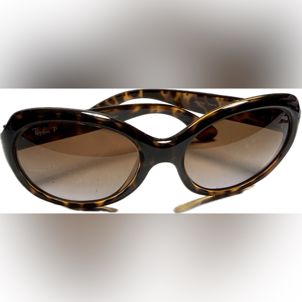 Ray-Ban RB4191 Polarized Tortoise Sunglasses with Gradient Lenses - Picture 8 of 16